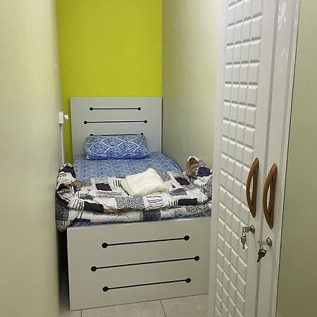 Elite Space Hostel And Capsule Accommodation Dubai Esterno foto